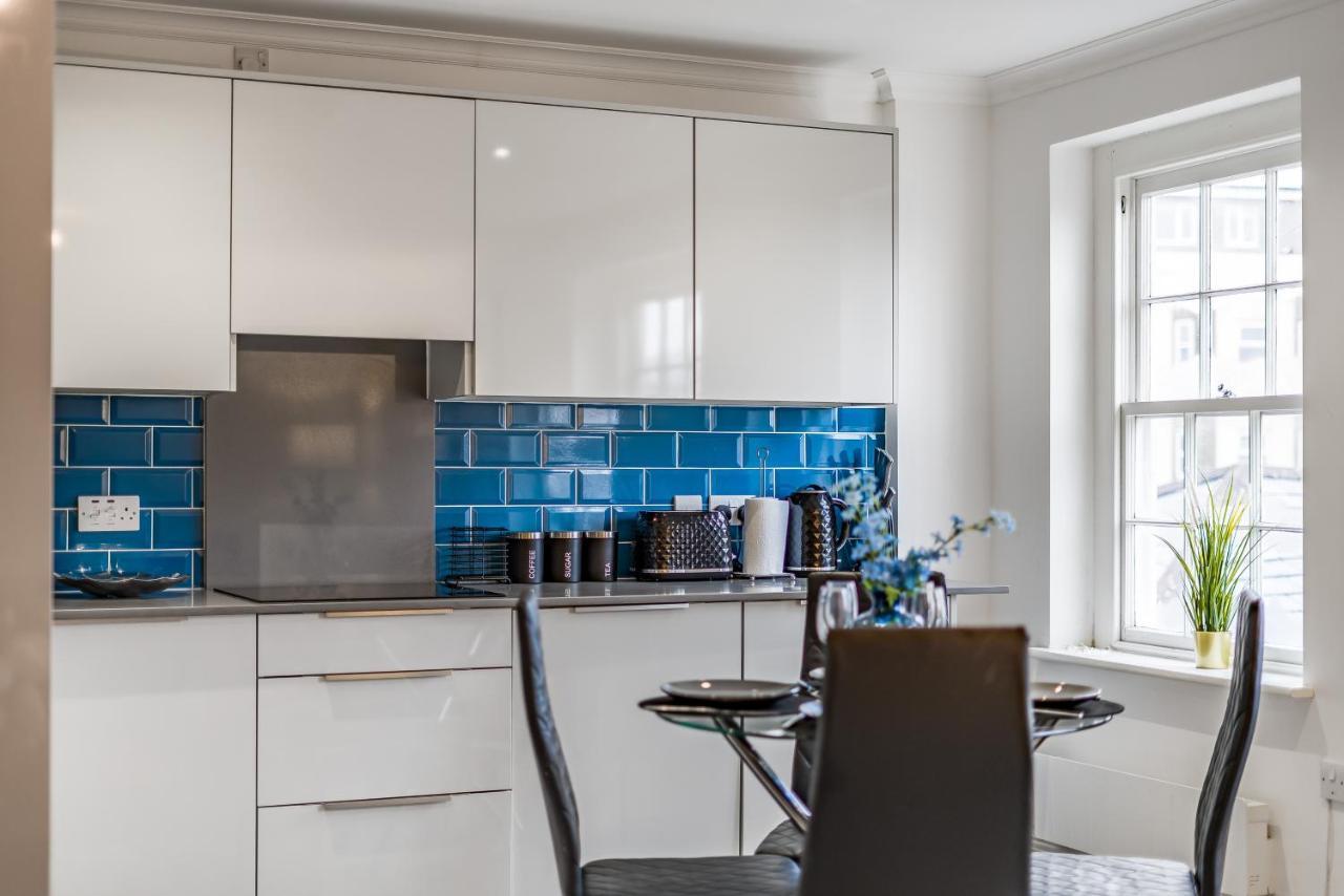 Modern, City Centre -2 Bedroom Apartments 독서 외부 사진